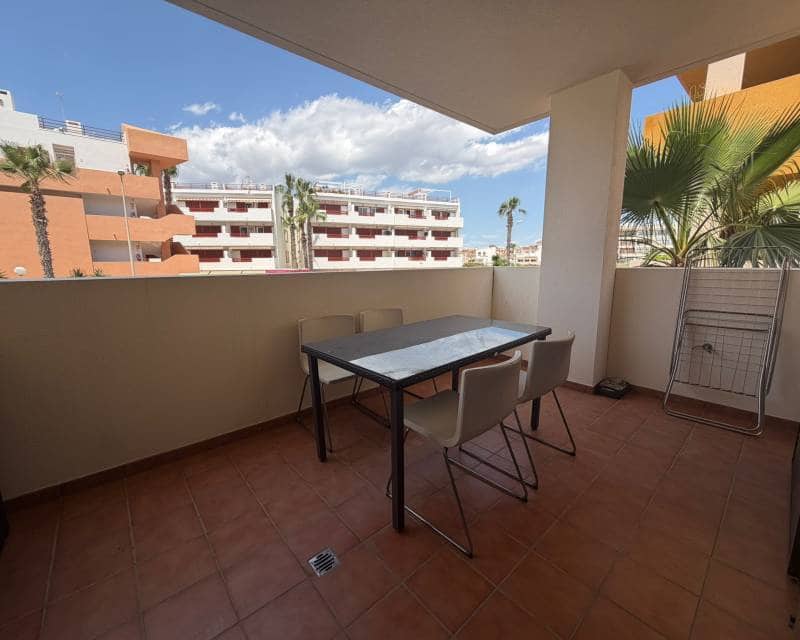 Apartamento de 2 habitaciones en Orihuela Costa en venta con piscina garaje - 255.000 € (Ref: 9860880)