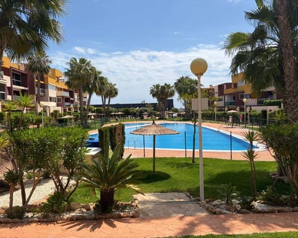 Apartamento de 2 habitaciones en Punta Prima, Orihuela en venta con piscina garaje - 255.000 € (Ref: 9860880)