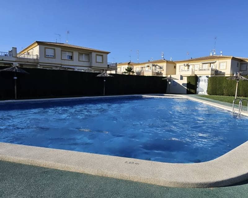 2 Zimmer Bungalow zu verkaufen in Orihuela Costa mit Pool - 180.000 € (Ref: 9860881)
