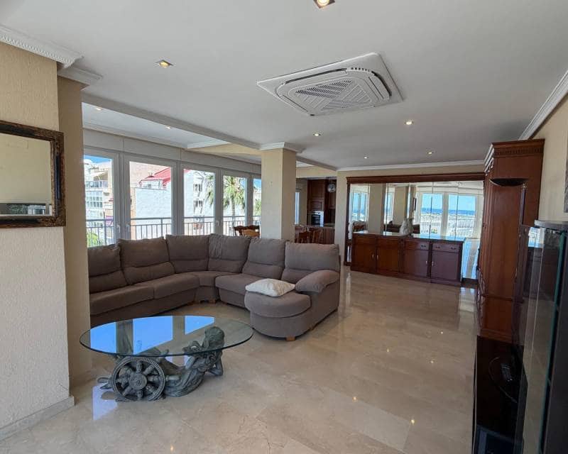 2 bedroom Apartment for rent in Torrevieja - € 1,500 (Ref: 9861034)