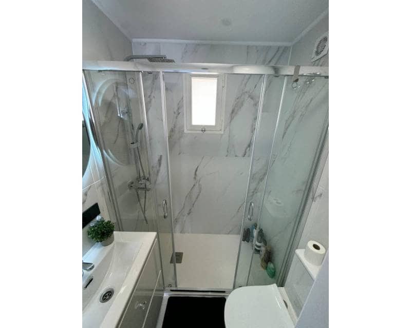 3 soveværelse Byhus til salg i Torrevieja med swimmingpool garage - € 225.000 (Ref: 9863682)