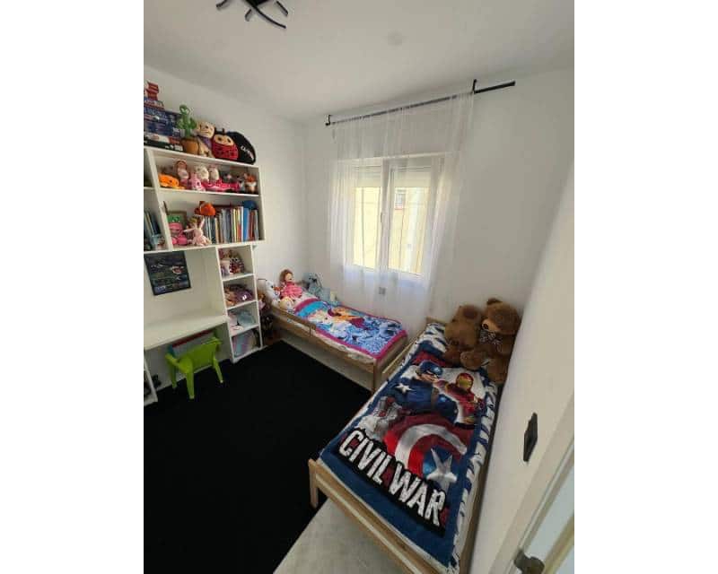 3 soveværelse Byhus til salg i Torrevieja med swimmingpool garage - € 225.000 (Ref: 9863682)