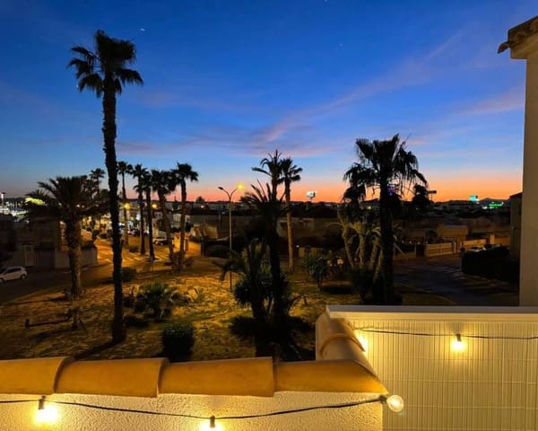 3 soveværelse Byhus til salg i El Chaparral - La Siesta - La Torreta, Torrevieja med swimmingpool garage - € 225.000 (Ref: 9863682)