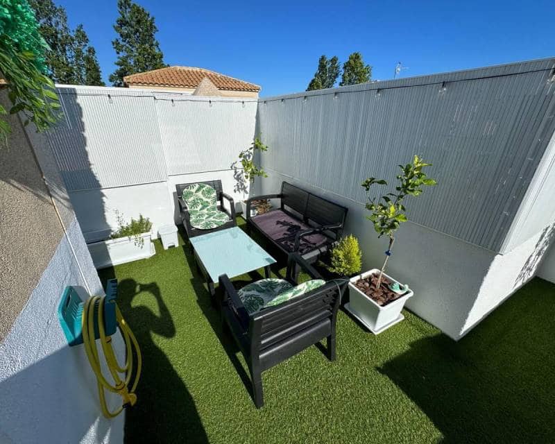 3 soveværelse Byhus til salg i Torrevieja med swimmingpool garage - € 225.000 (Ref: 9863682)