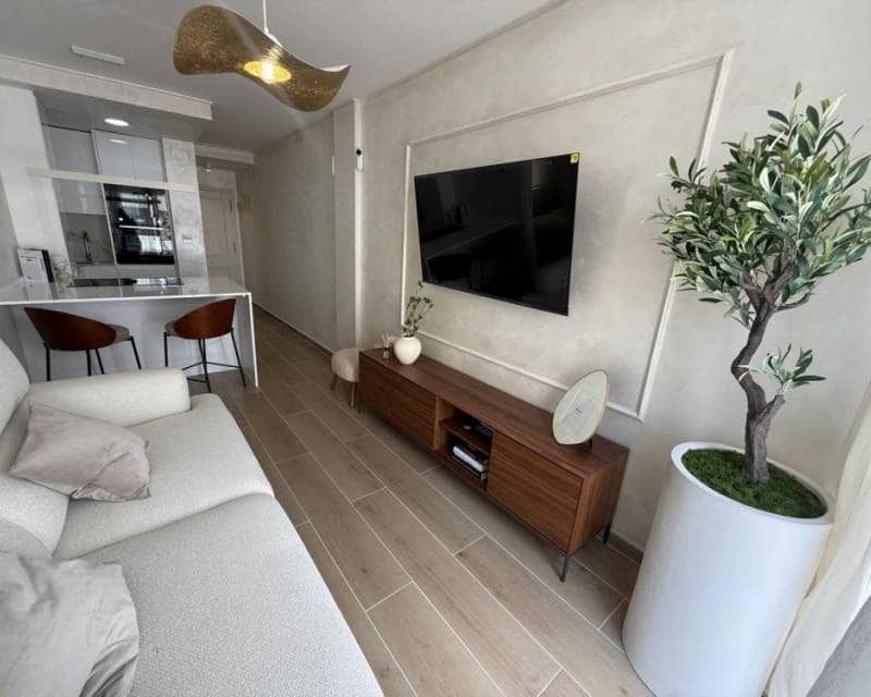 2 quarto Penthouse para venda em Torrevieja com piscina - 180 000 € (Ref: 9865965)