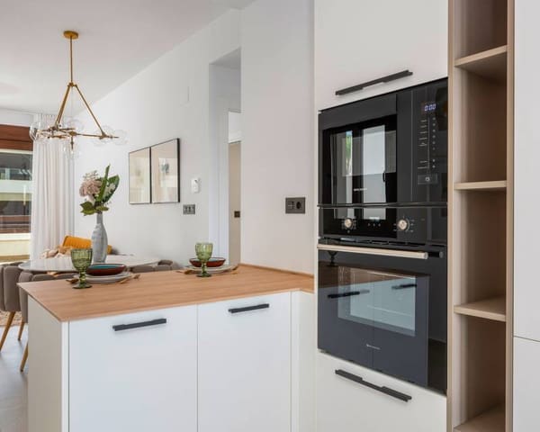 2 soverom Rekkehus til salgs i Los Balcones med svømmebasseng garasje - € 290 000 (Ref: 9866115)