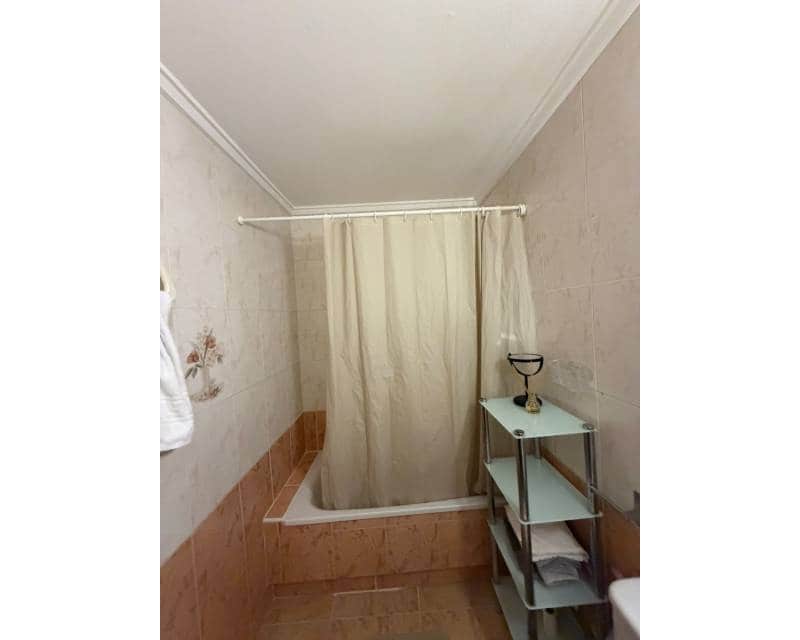 1 bedroom Apartment for rent in Torrevieja - € 700 (Ref: 9867374)