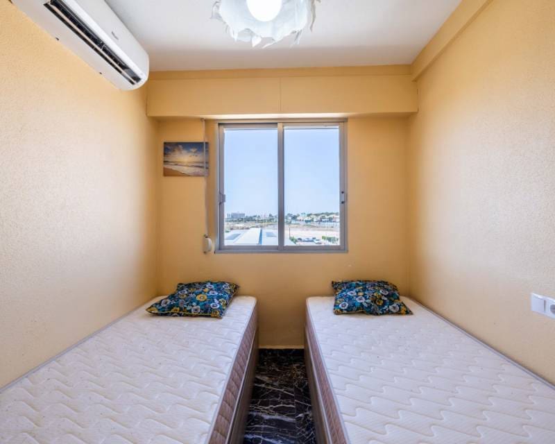 2 slaapkamer Penthouse te koop in Mar Azul met zwembad - € 165.000 (Ref: 9872443)