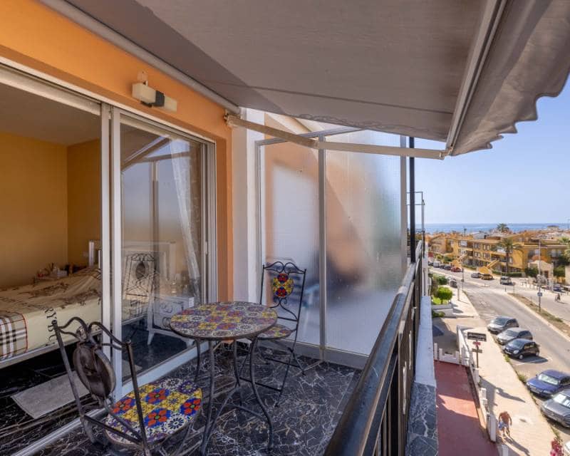2 slaapkamer Penthouse te koop in Mar Azul met zwembad - € 165.000 (Ref: 9872443)