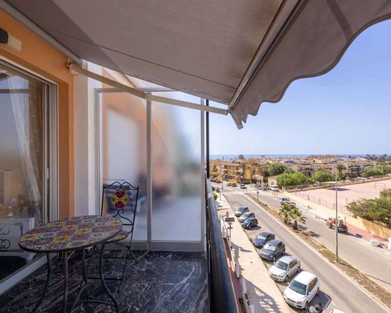 2 slaapkamer Penthouse te koop in Mar Azul met zwembad - € 165.000 (Ref: 9872443)