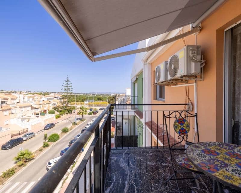 2 slaapkamer Penthouse te koop in Mar Azul met zwembad - € 165.000 (Ref: 9872443)