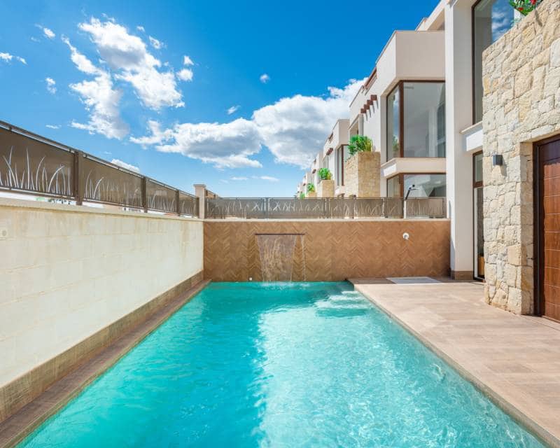 3 bedroom Villa for sale in Los Montesinos with pool garage - € 485,000 (Ref: 9874043)