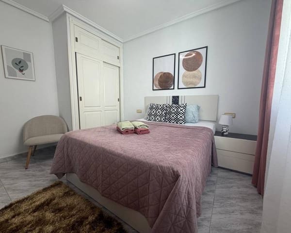 2 makuuhuone Huoneisto vuokrattavana paikassa Antonio Machado, Torrevieja - 800 € (Ref: 9880254)