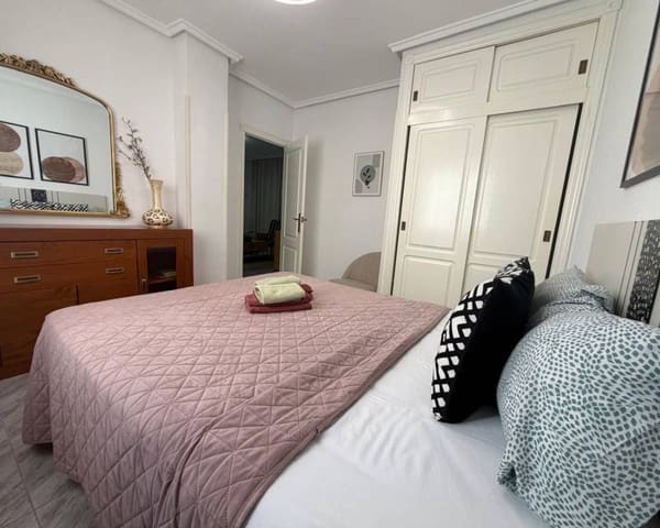 2 makuuhuone Huoneisto vuokrattavana paikassa Antonio Machado, Torrevieja - 800 € (Ref: 9880254)