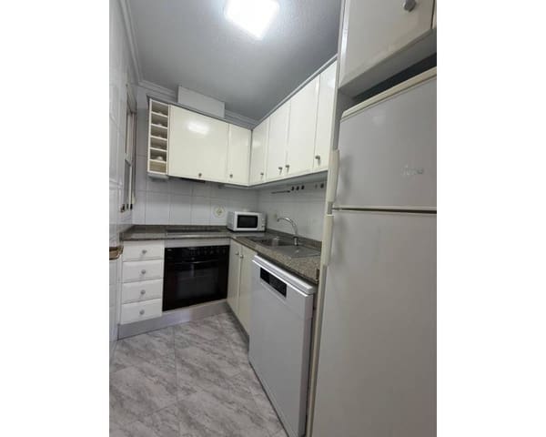 2 makuuhuone Huoneisto vuokrattavana paikassa Antonio Machado, Torrevieja - 800 € (Ref: 9880254)
