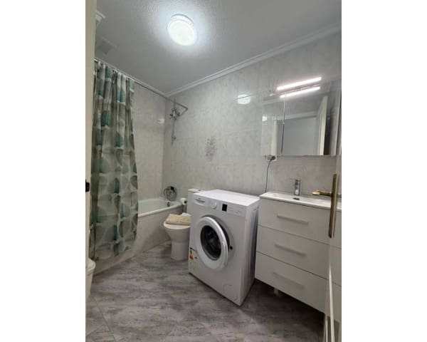 2 makuuhuone Huoneisto vuokrattavana paikassa Antonio Machado, Torrevieja - 800 € (Ref: 9880254)
