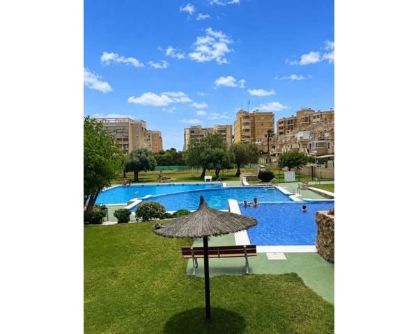 2 camera da letto Villetta a Schiera in vendita in Torreblanca, Torrevieja con piscina garage - 225.000 € (Rif: 9889399)