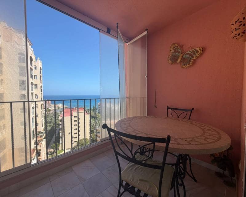 2 slaapkamer Appartement te huur in Torrevieja met zwembad - € 1.300 (Ref: 9889400)