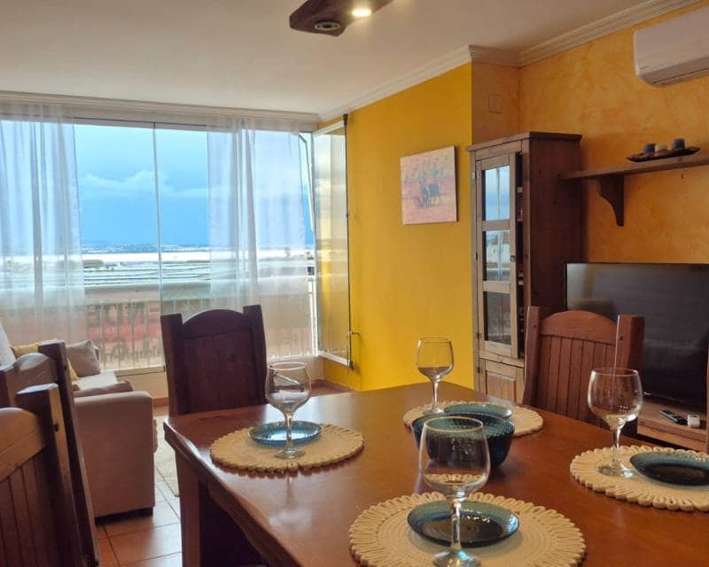 2 Zimmer Apartment zu verkaufen in Torrevieja mit Pool - 156.000 € (Ref: 9893104)