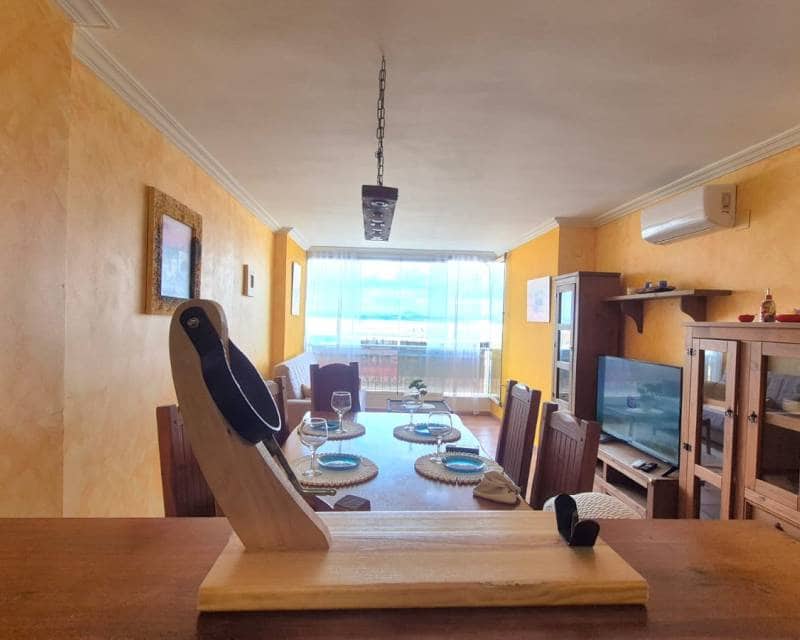 2 Zimmer Apartment zu verkaufen in Torrevieja mit Pool - 156.000 € (Ref: 9893104)