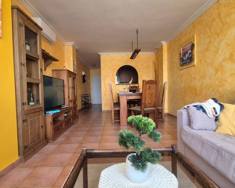 2 Zimmer Apartment zu verkaufen in Torrevieja mit Pool - 156.000 € (Ref: 9893104)