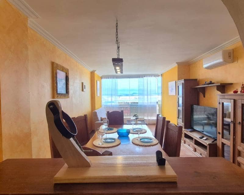 2 Zimmer Apartment zu verkaufen in Torrevieja mit Pool - 156.000 € (Ref: 9893104)