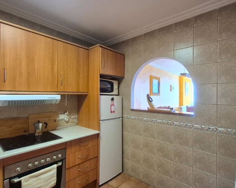 2 Zimmer Apartment zu verkaufen in Torrevieja mit Pool - 156.000 € (Ref: 9893104)