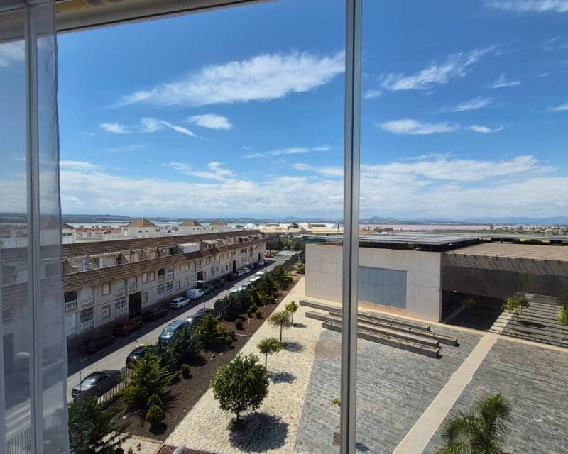 2 Zimmer Apartment zu verkaufen in Torrevieja mit Pool - 156.000 € (Ref: 9893104)
