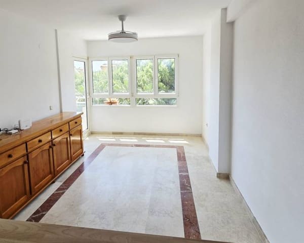 2 bedroom Apartment for sale in Dehesa de Campoamor, Orihuela with pool - € 210,000 (Ref: 9895196)