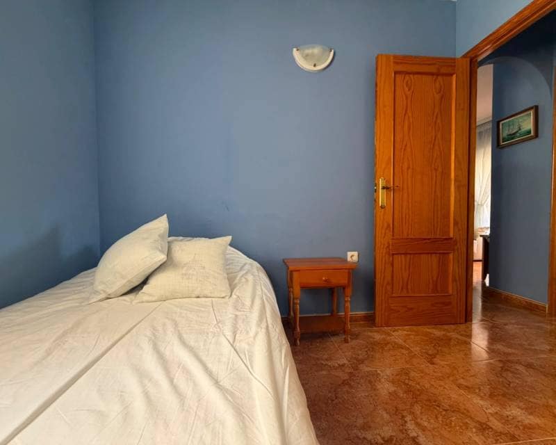 Ático de 2 habitaciones en Torrevieja en venta con piscina - 149.900 € (Ref: 9897124)