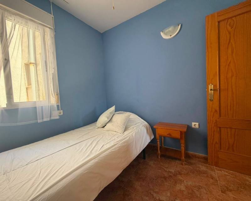 Ático de 2 habitaciones en Torrevieja en venta con piscina - 149.900 € (Ref: 9897124)