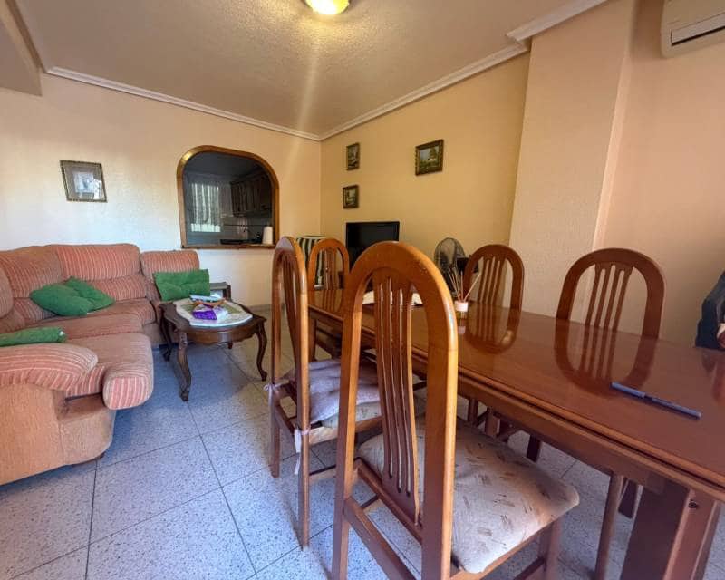 3 sovrum Lägenhet till salu i Torrevieja med pool garage - 240 000 € (Ref: 9905119)