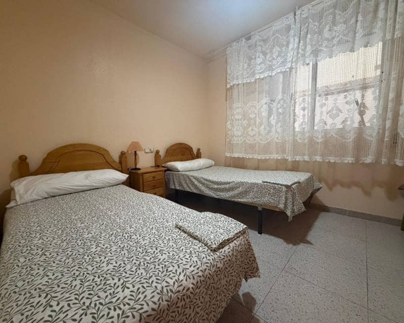 3 sovrum Lägenhet till salu i Torrevieja med pool garage - 240 000 € (Ref: 9905119)
