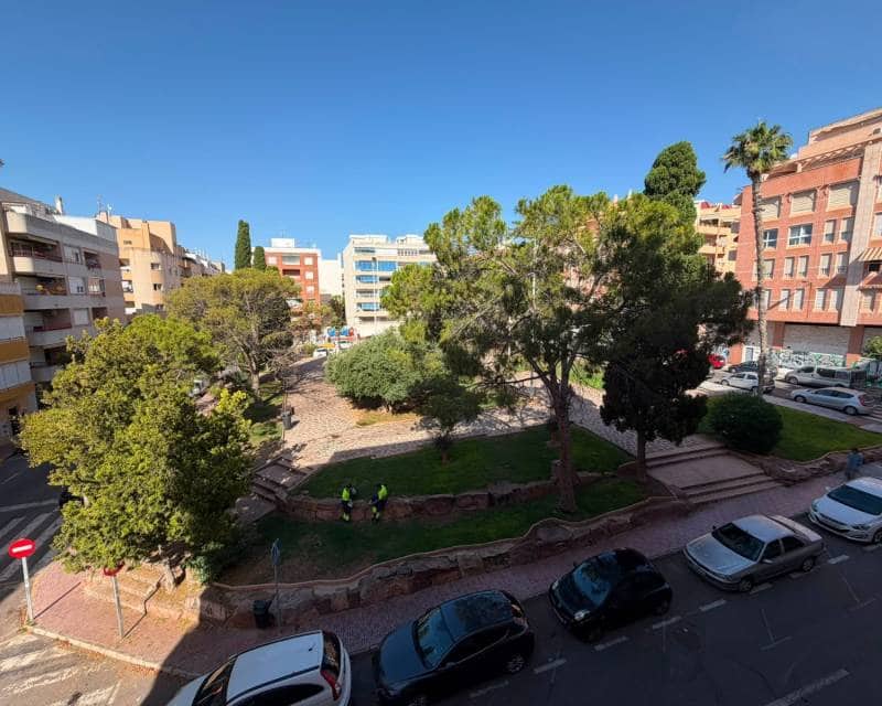 2 quarto Apartamento para venda em Torrevieja - 165 000 € (Ref: 9918923)