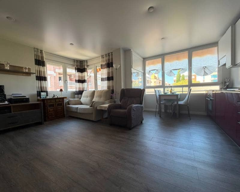 2 quarto Apartamento para venda em Torrevieja - 165 000 € (Ref: 9918923)