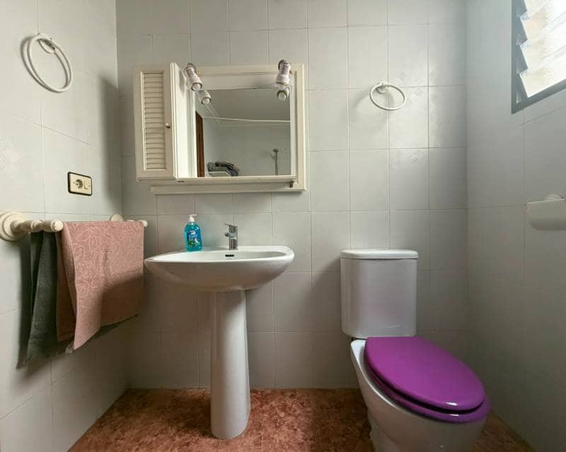 2 Zimmer Apartment zu vermieten in Torrevieja - 1.000 € (Ref: 9921114)