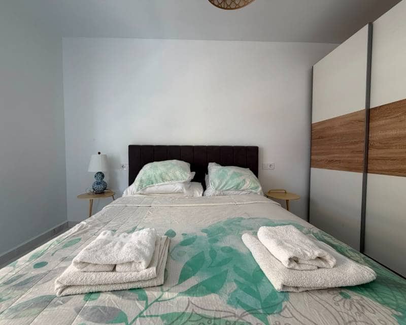 2 sovrum Lägenhet att hyra i Torrevieja - 1 300 € (Ref: 9924971)