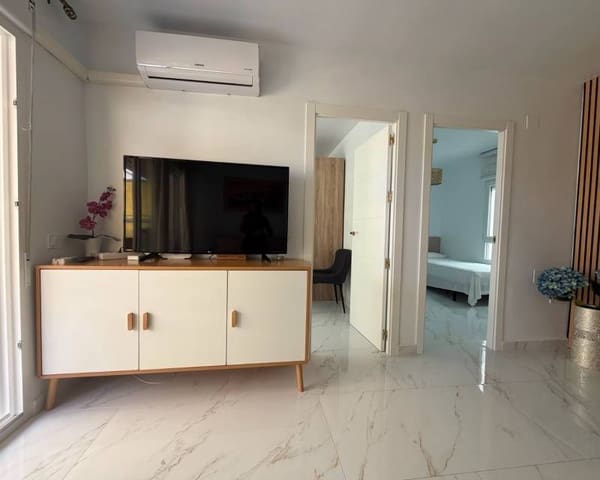 2 sovrum Lägenhet att hyra i Playa del Cura, Torrevieja - 1 300 € (Ref: 9924971)