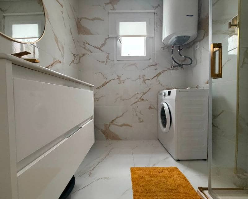 2 sovrum Lägenhet att hyra i Torrevieja - 1 300 € (Ref: 9924971)