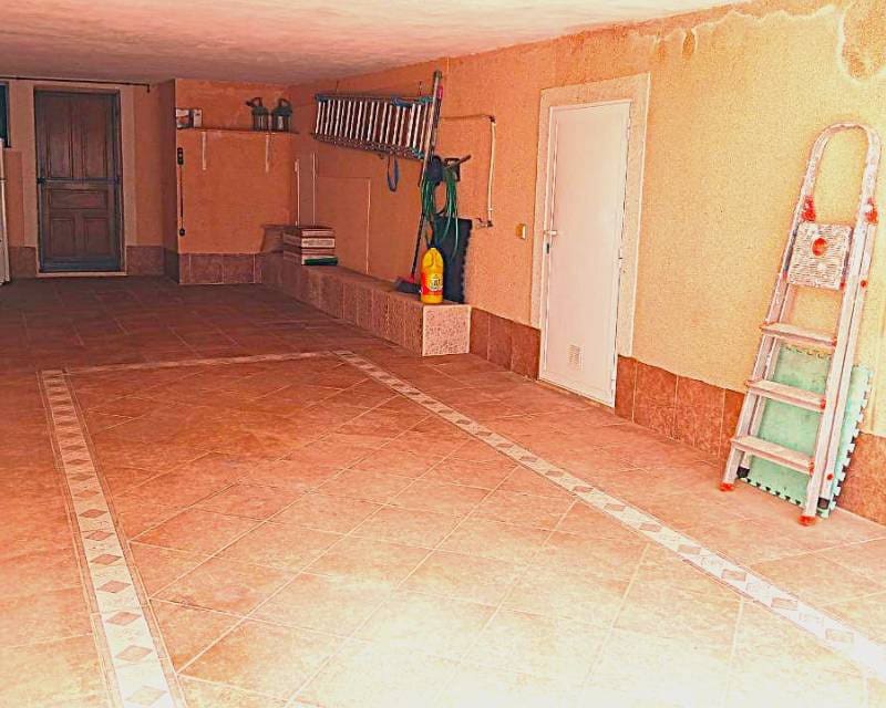 6 bedroom Terraced Villa for sale in Orihuela Costa with pool garage - € 280,000 (Ref: 9941655)