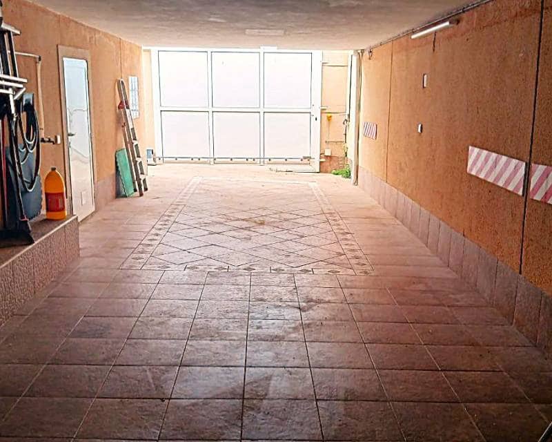 6 bedroom Terraced Villa for sale in Orihuela Costa with pool garage - € 280,000 (Ref: 9941655)