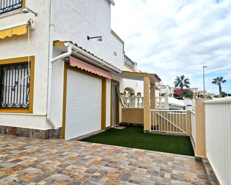 6 bedroom Terraced Villa for sale in Orihuela Costa with pool garage - € 280,000 (Ref: 9941655)