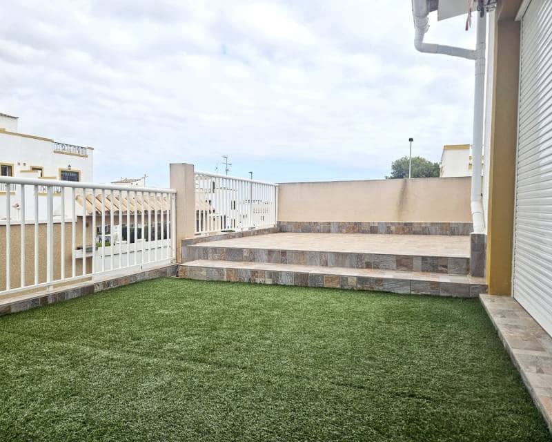 6 bedroom Terraced Villa for sale in Orihuela Costa with pool garage - € 280,000 (Ref: 9941655)