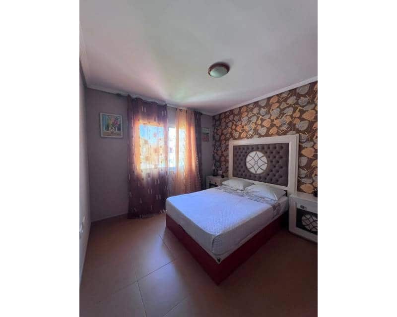 2 soveværelse Lejlighed til leje i Orihuela Costa med swimmingpool - € 1.100 (Ref: 9953127)