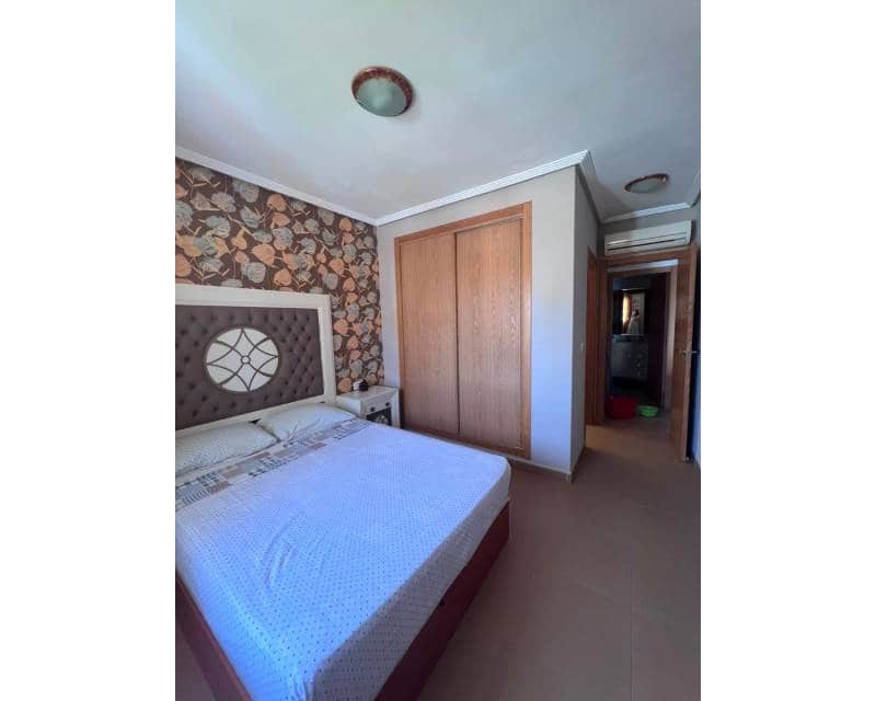 2 soveværelse Lejlighed til leje i Orihuela Costa med swimmingpool - € 1.100 (Ref: 9953127)