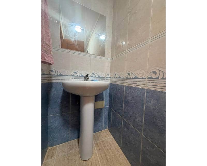 2 quarto Apartamento para arrendar em Torrevieja - 850 € (Ref: 9955493)