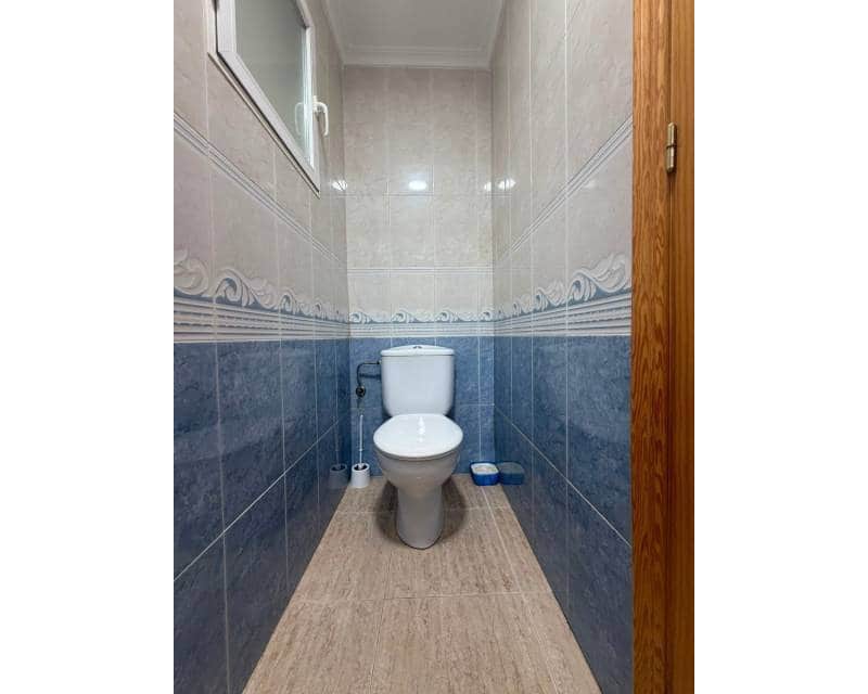 2 quarto Apartamento para arrendar em Torrevieja - 850 € (Ref: 9955493)