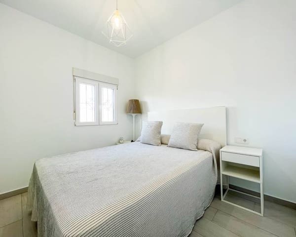 3 soveværelse Villa til leje i El Chaparral - La Siesta - La Torreta, Torrevieja med swimmingpool garage - € 1.700 (Ref: 9969047)