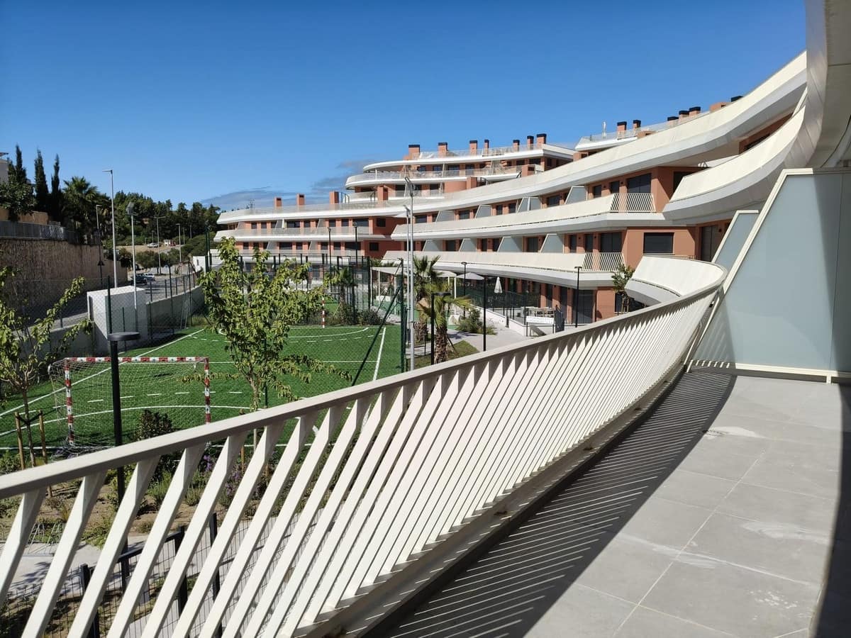 2 bedroom Apartment for sale in Mijas Costa with pool garage - € 329,000 (Ref: 10081821)