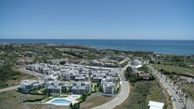 2 quarto Apartamento para venda em New Golden Mile, Estepona com piscina garagem - 431 000 € (Ref: 4806265)
